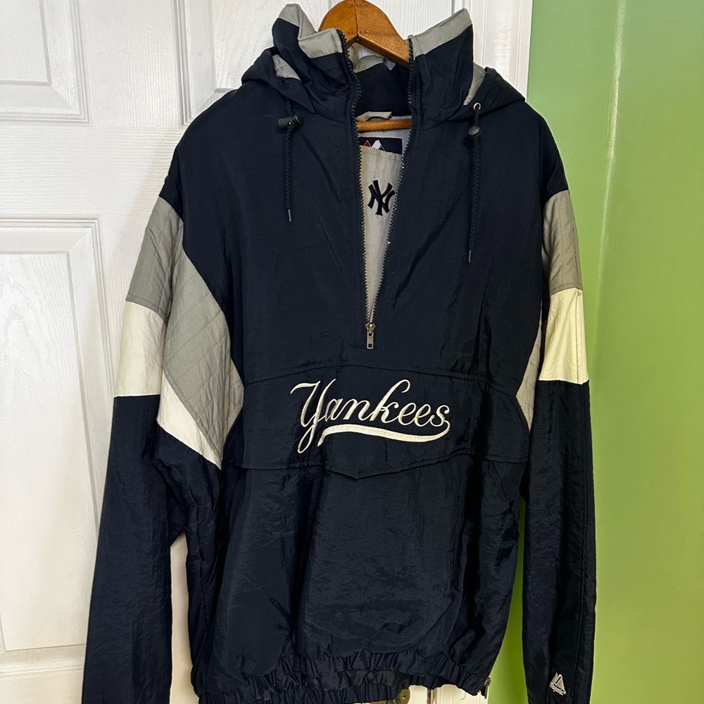 Yankee Pullover
